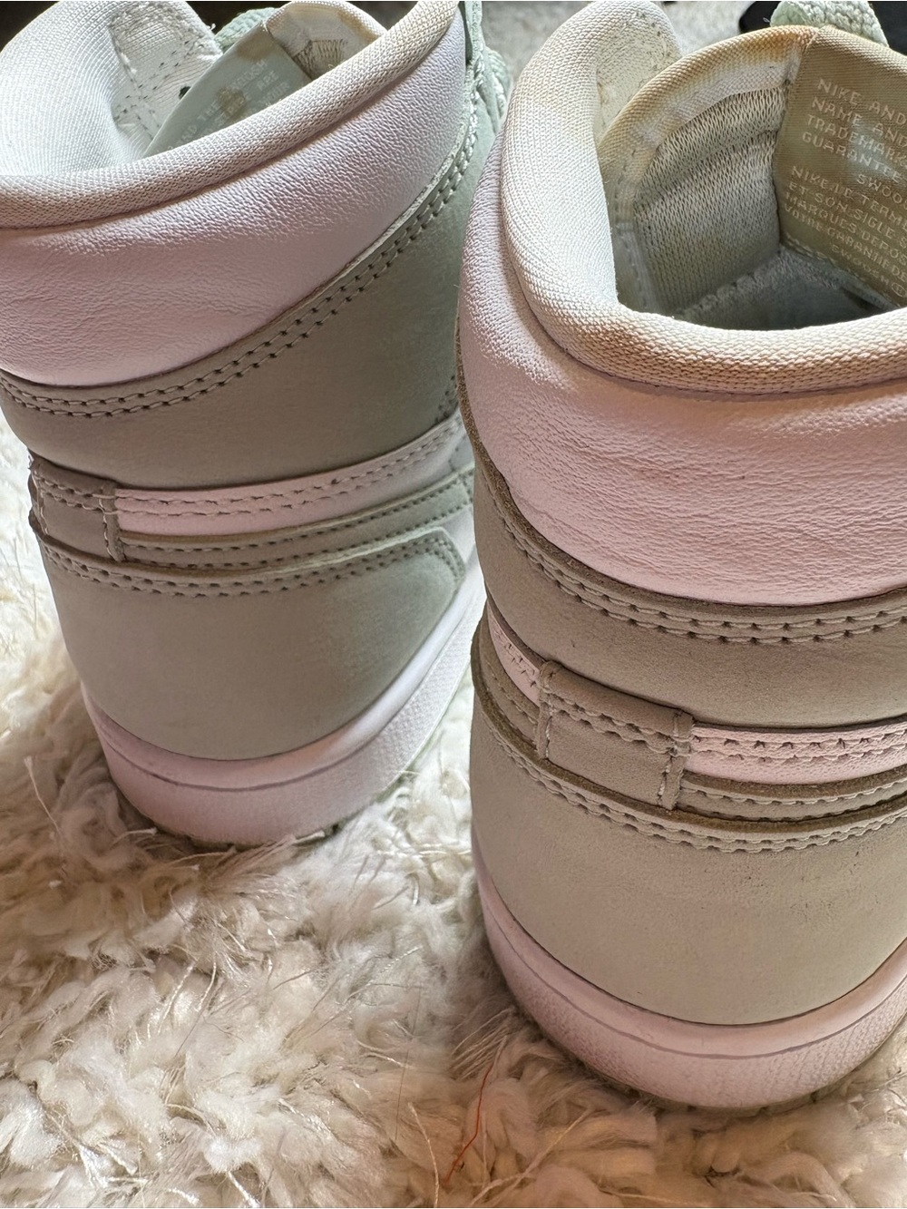 Jordan Retro 1 High OG "Seafoam" - Picture 6 of 9
